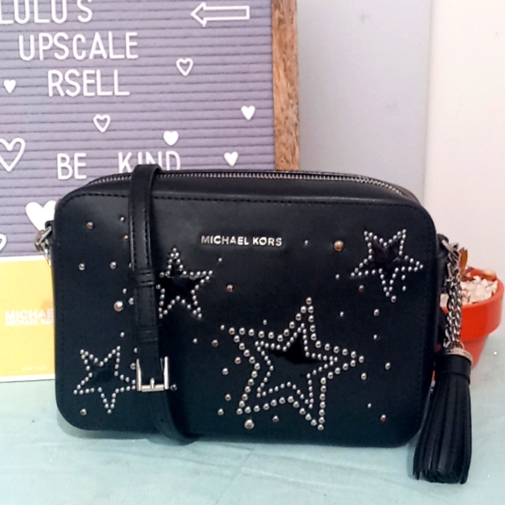 Uniquely beautiful MICHAEL KORS CROSSBODY IN EUC!!!